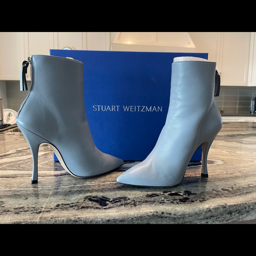 Stuart Weitzman Bootie never worn original box , dust bag